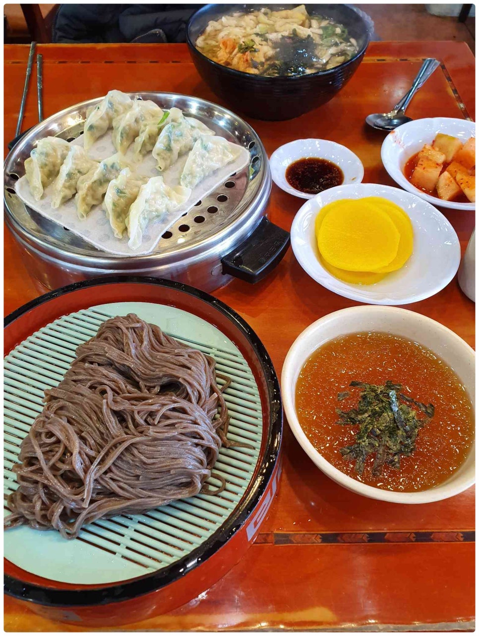 청실홍실 이미지
