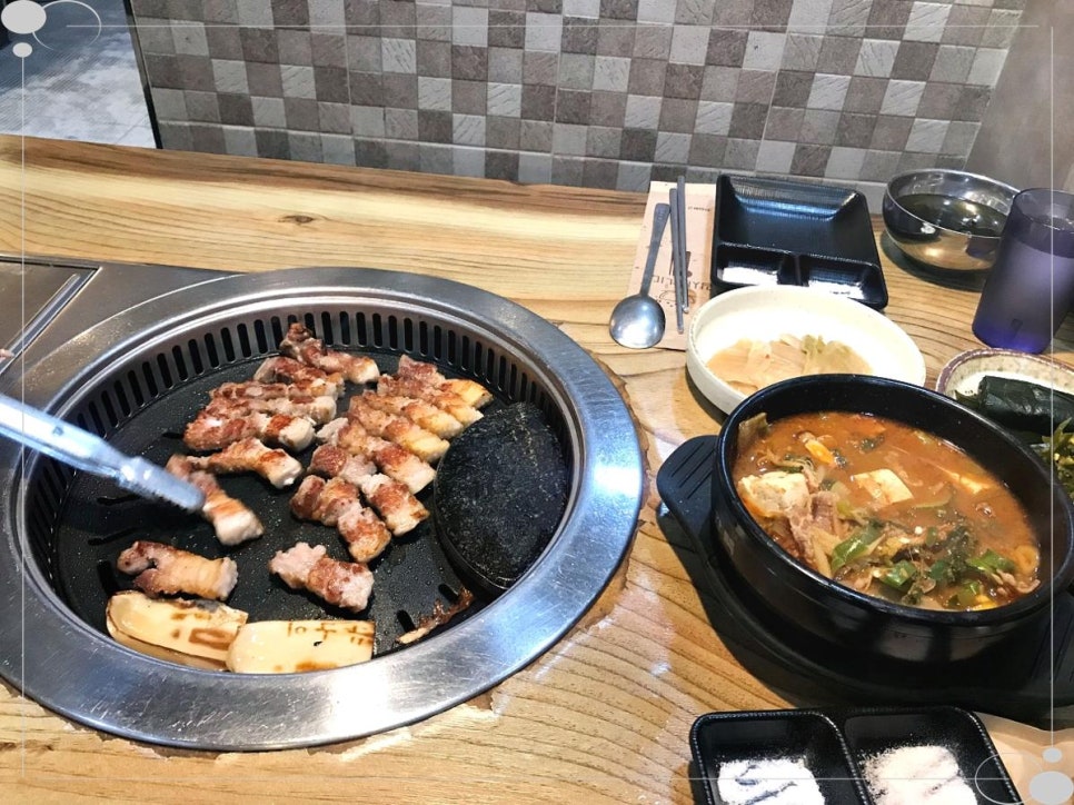 모란생삼겹살 이미지
