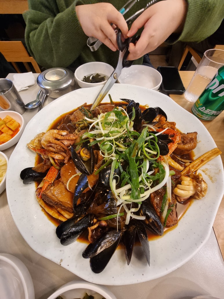 안동찜닭해물떡찜 이미지