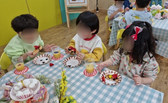꽃들에나라 어린이집 이미지