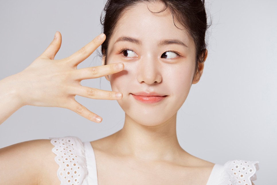하얀피부 에스테틱 이미지
