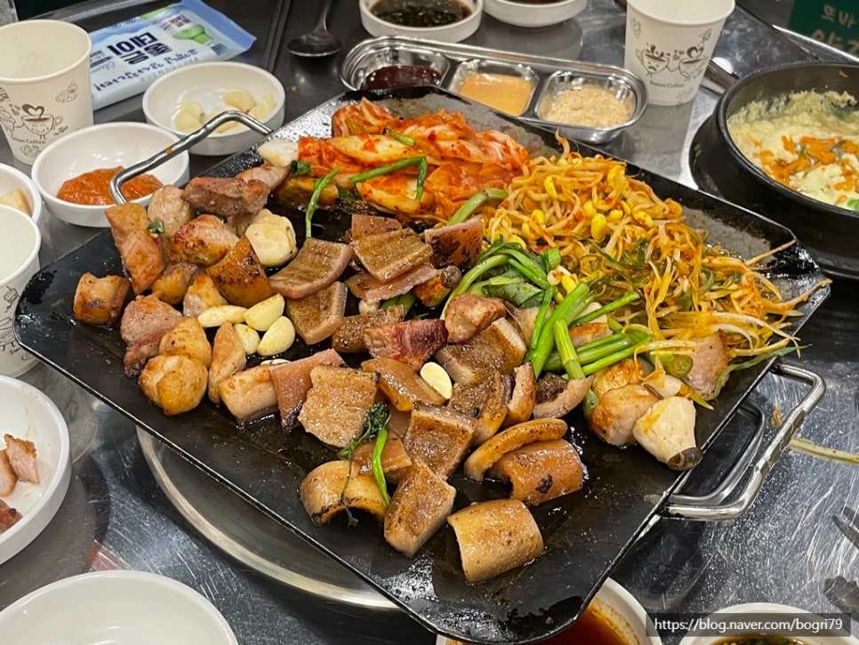 유쾌한뒷고기 이미지