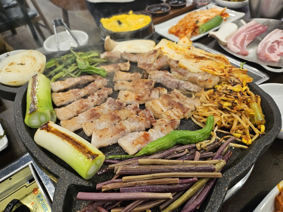 고기뭉치 이미지