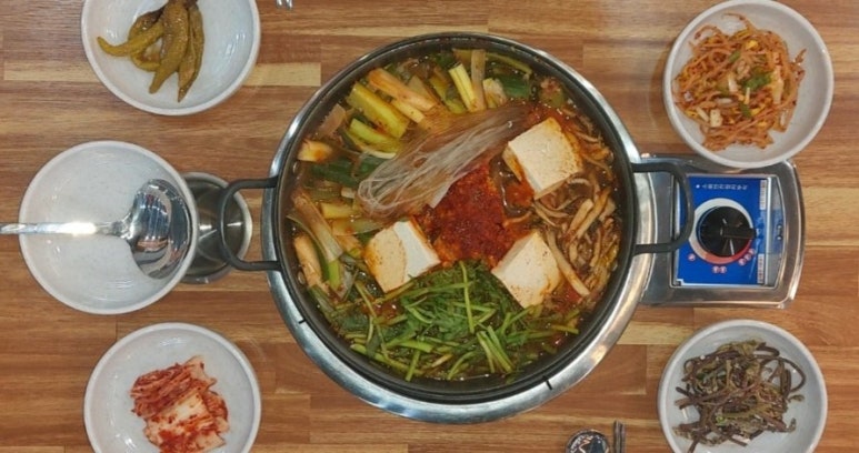배육천돼지찌개 이미지