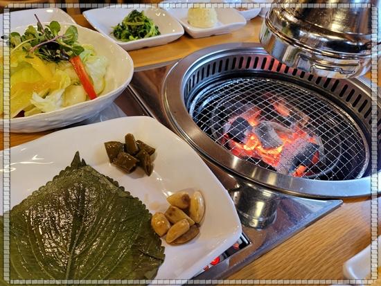 찐 숯불갈비 이미지