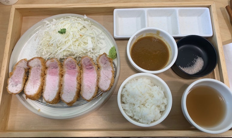 흥도식당 성남시청점 이미지