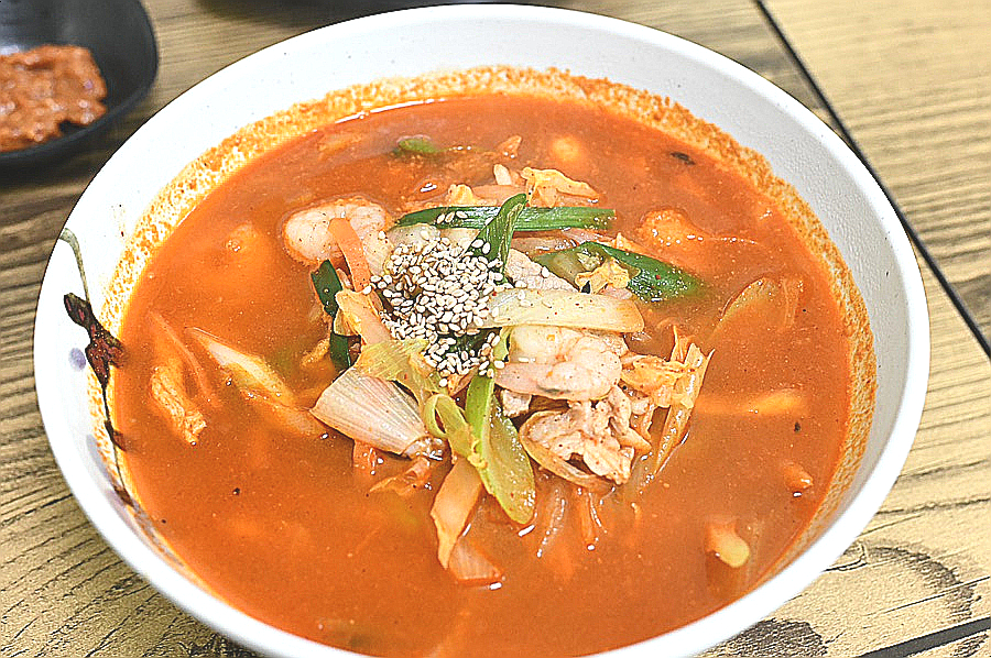 코뿔소식당 이미지