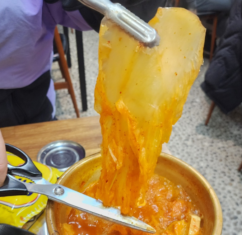 북항숯불뒷고기묵은지찜 이미지