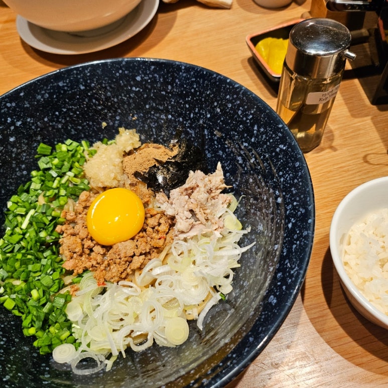 라멘호토리 이미지