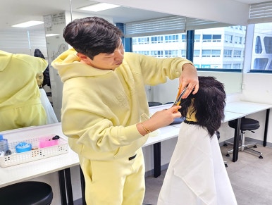 남성헤어커트전문학원 이미지