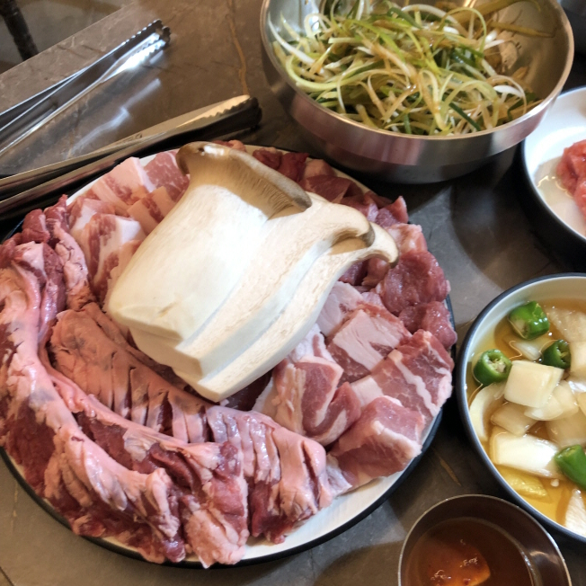 육즙팡;고기 이미지