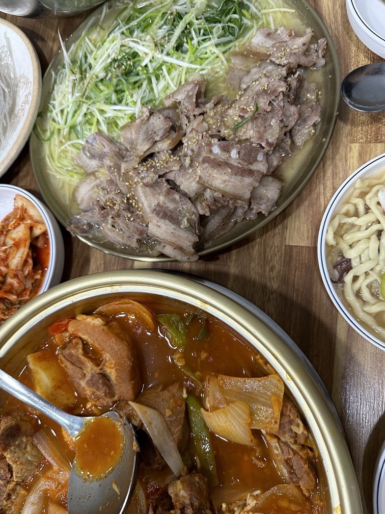 항아리칼국수 이미지
