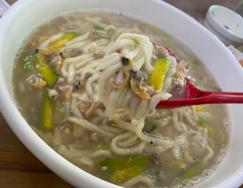 어머나칼국수 이미지