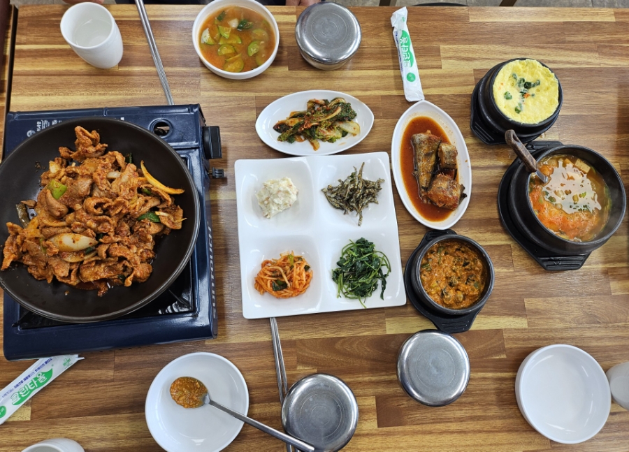 시골우렁쌈밥 사진 2