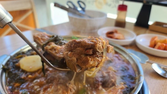 맛나감자탕 이미지