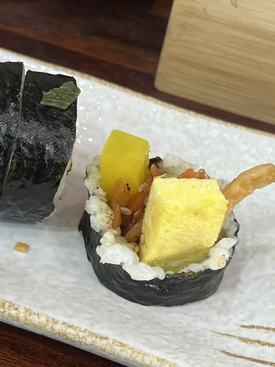 홍쓰김밥 이미지