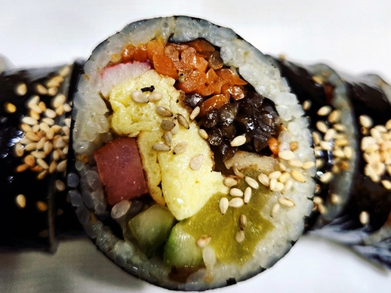 진실한김밥 이미지