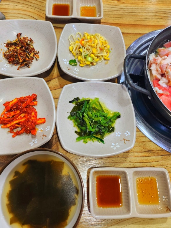윤중원낙지 이미지