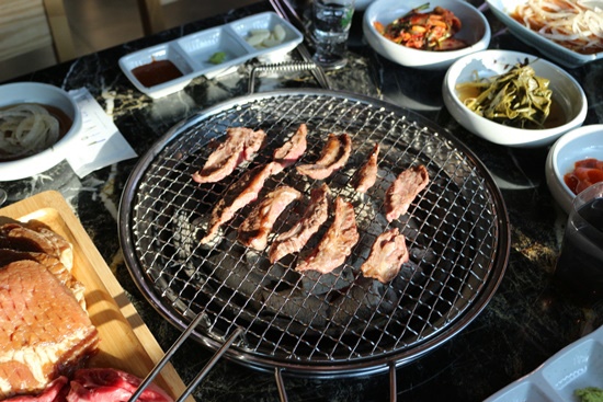 맛좋은 고기마을 이미지