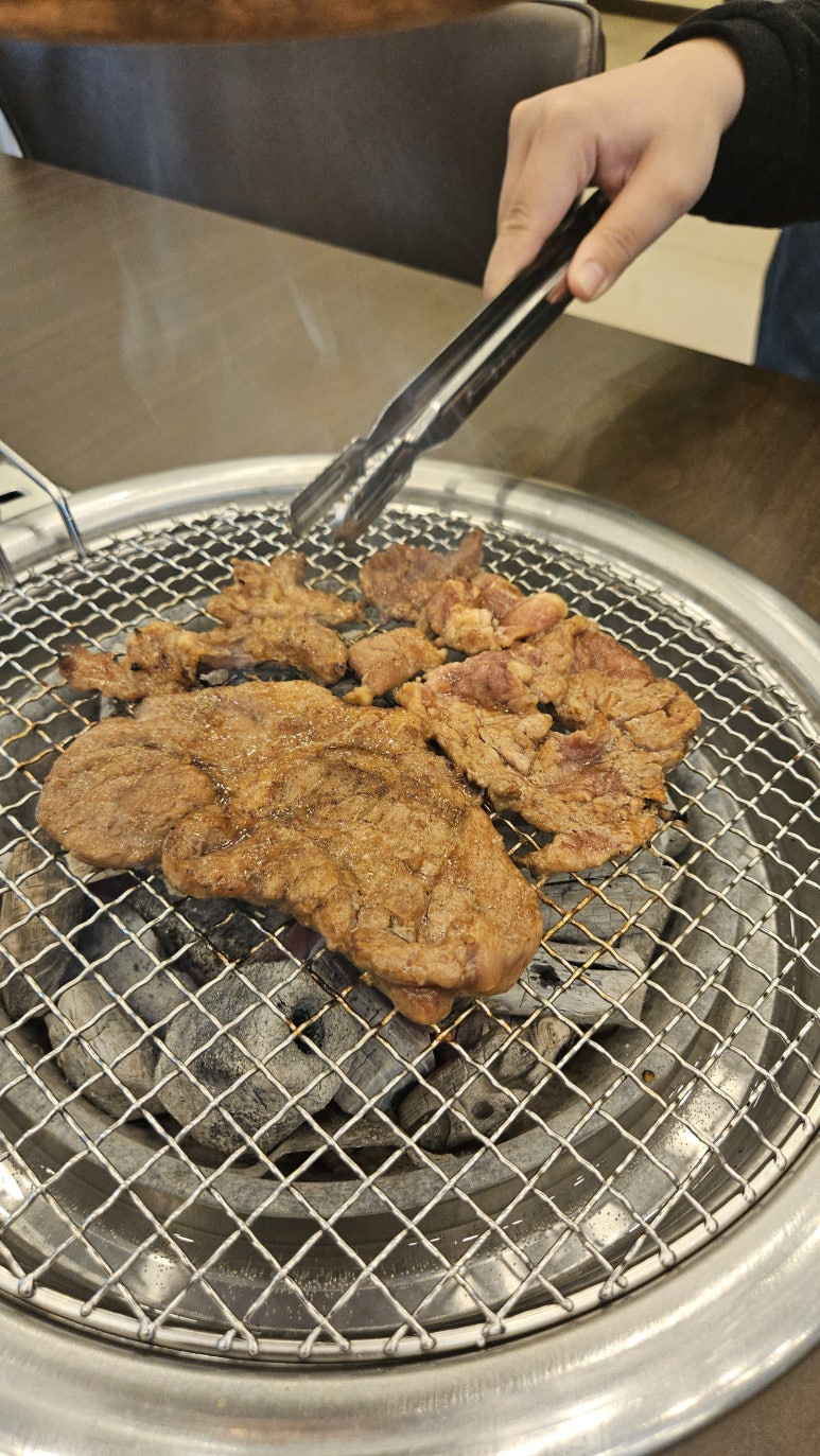 대형숯불돼지갈비 이미지