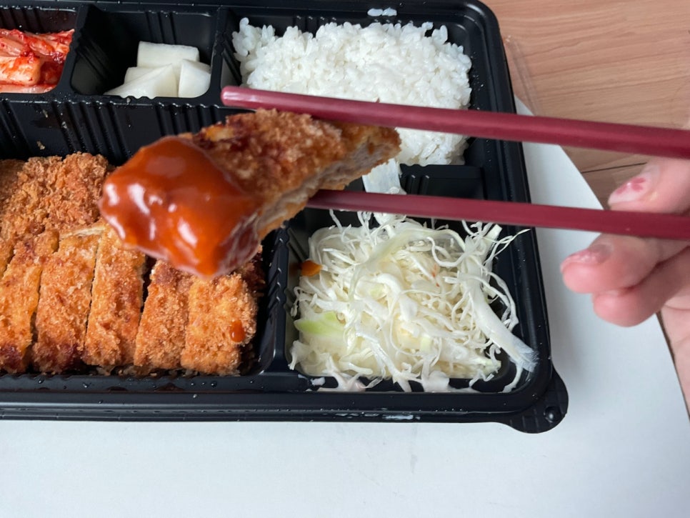 수타 생 왕돈까스 이미지
