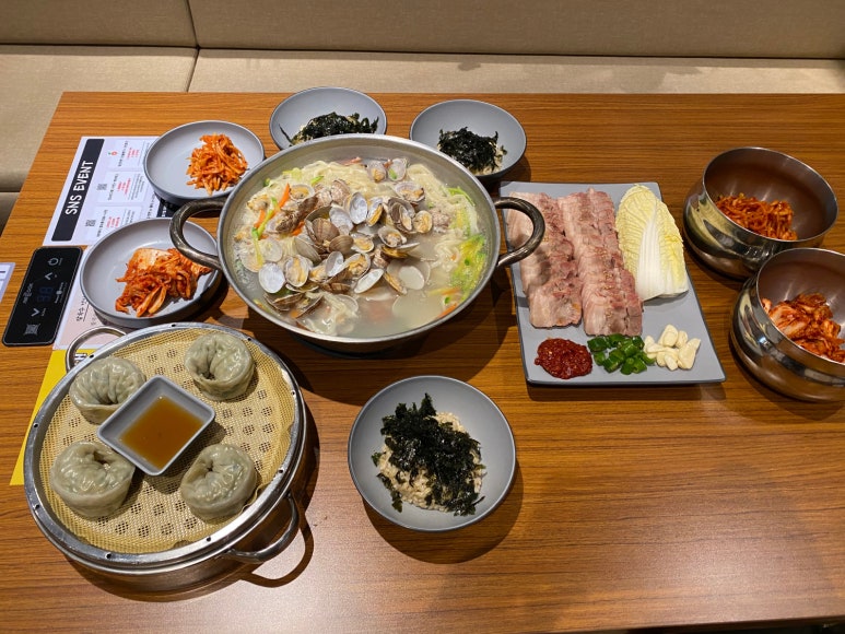어머나칼국수 이미지