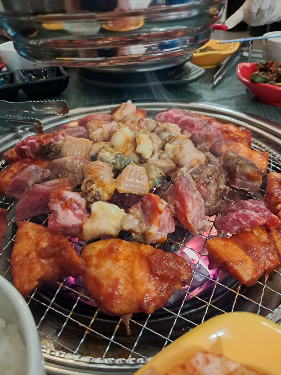 루하스 사우나 식당 이미지