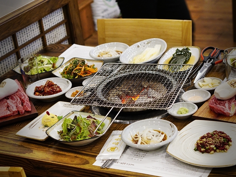 청정한우숯불 이미지