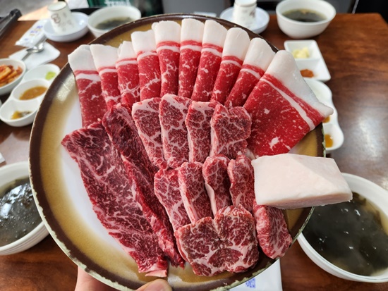 청정생고기 이미지