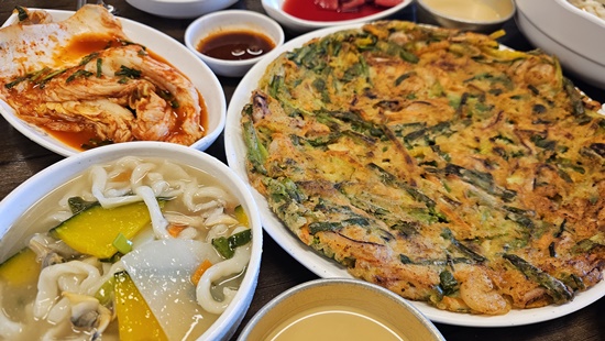 유가네칼국수 이미지