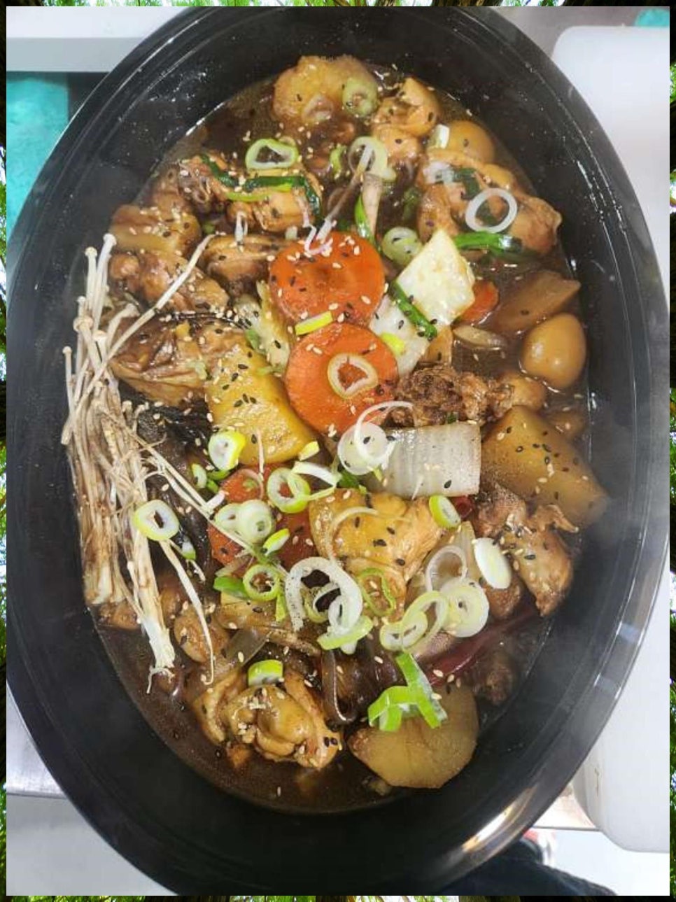 까만찜닭빨간볶닭 이미지