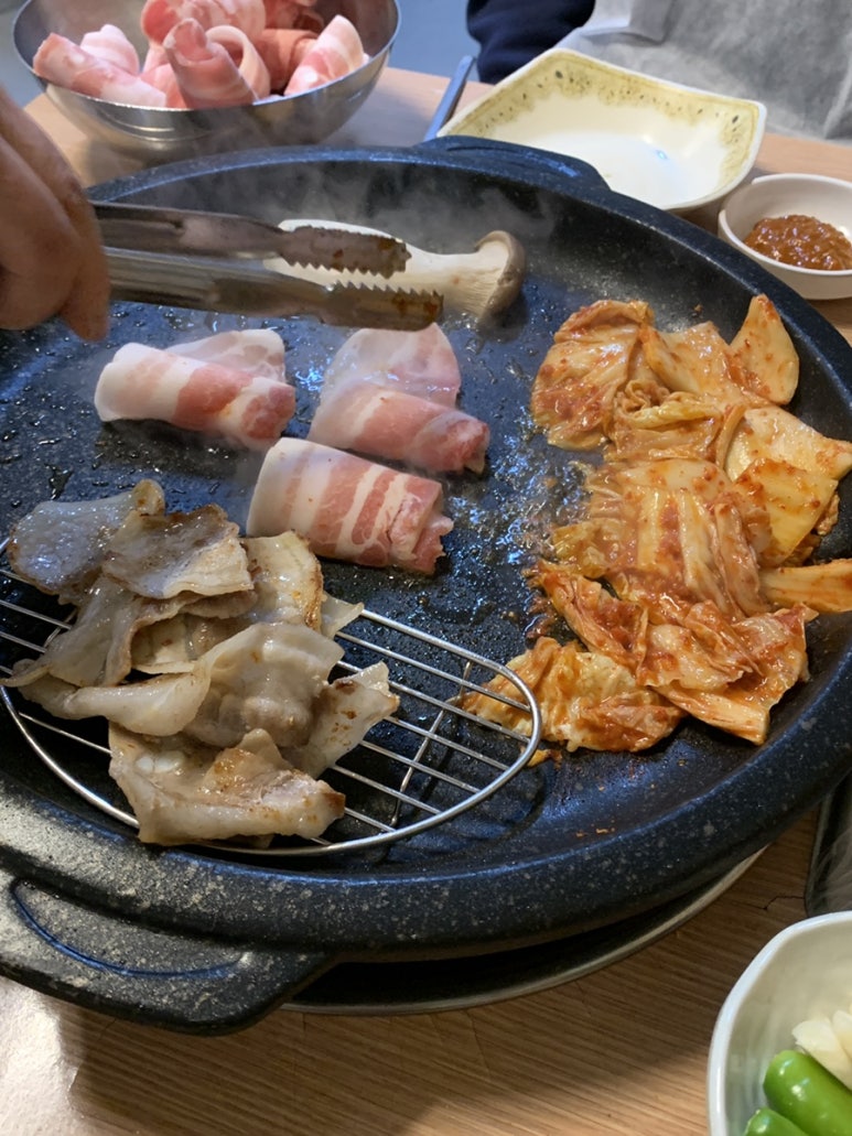 복돼지식당 이미지