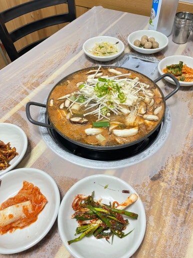 고향맛식당 이미지