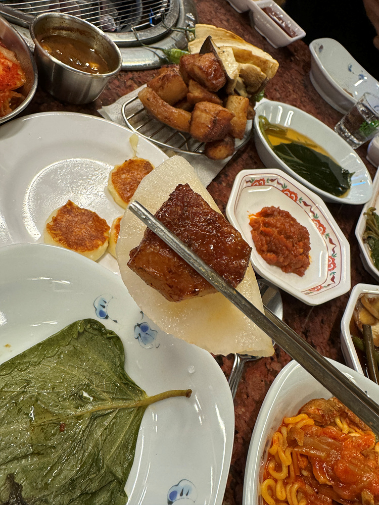 청춘삼겹살 이미지