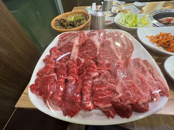 철원한우식당 이미지