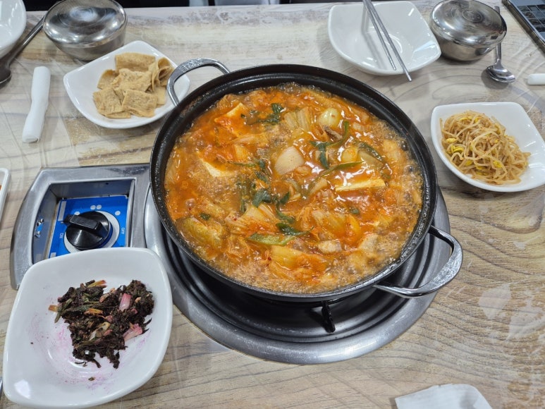 산청흑돼지정육구이 이미지