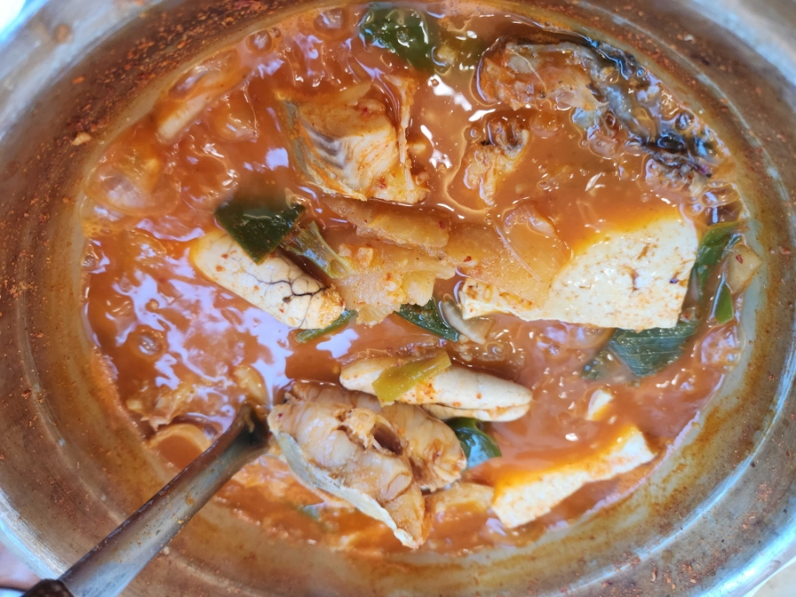 욱이양푼이동태탕 이미지