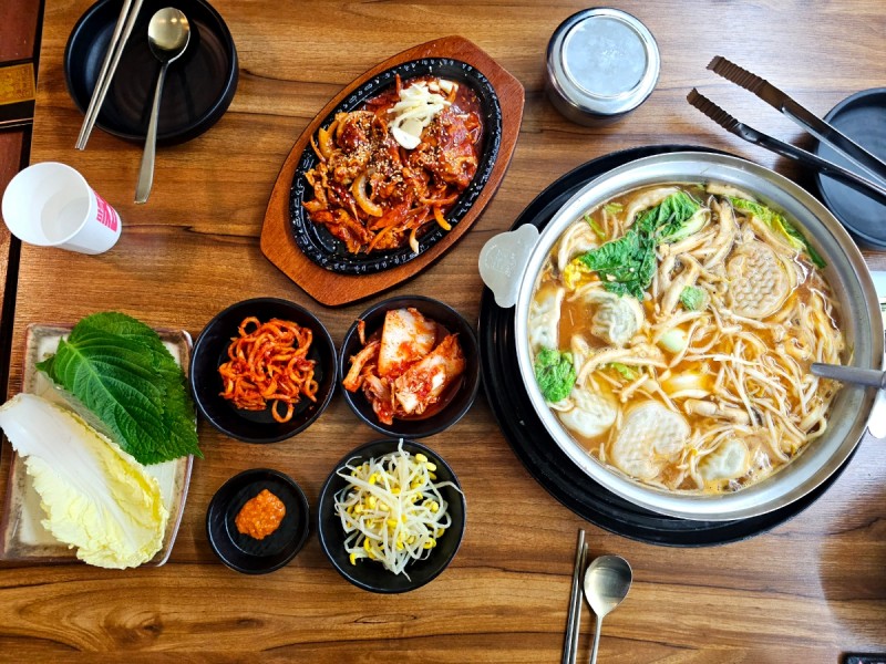 일품칼국수 이미지