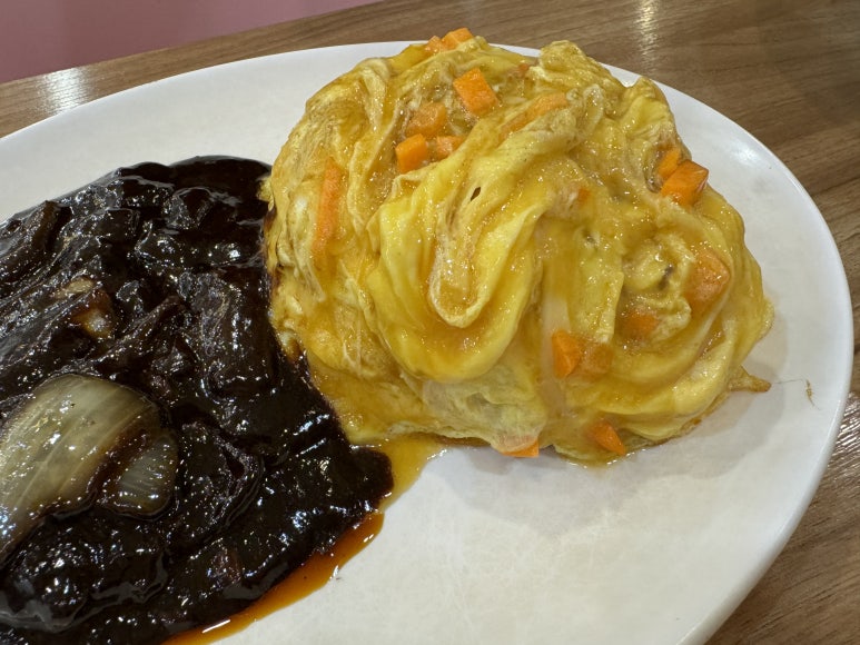 백년가짬뽕 이미지