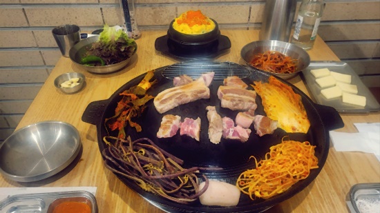 진미솥뚜껑식당 이미지