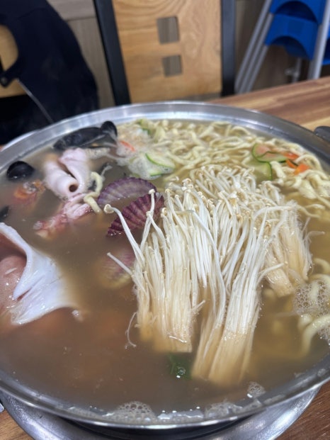 항아리수제비칼국수 이미지