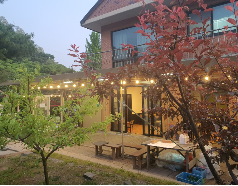 수암봉토담집 이미지