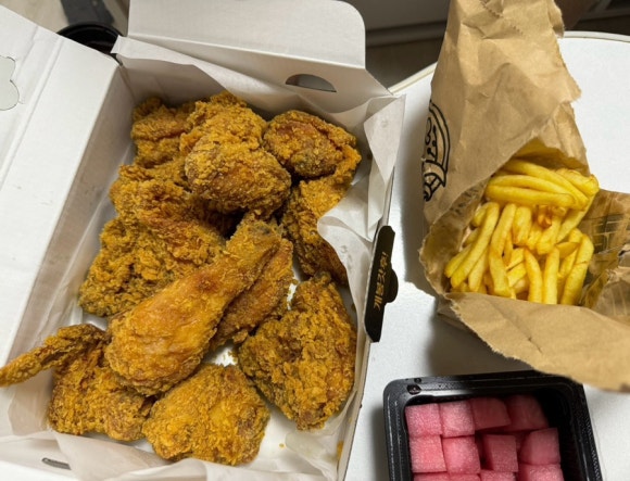 피자나라치킨공주서울상도점 이미지