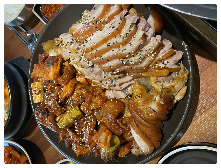 더맛있는족발 이미지