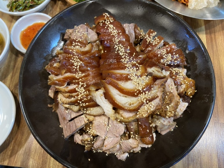 탱탱온족발 이미지