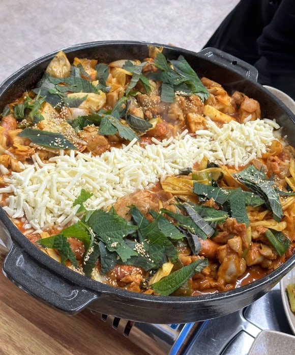 홍춘천치즈닭갈비고덕 이미지