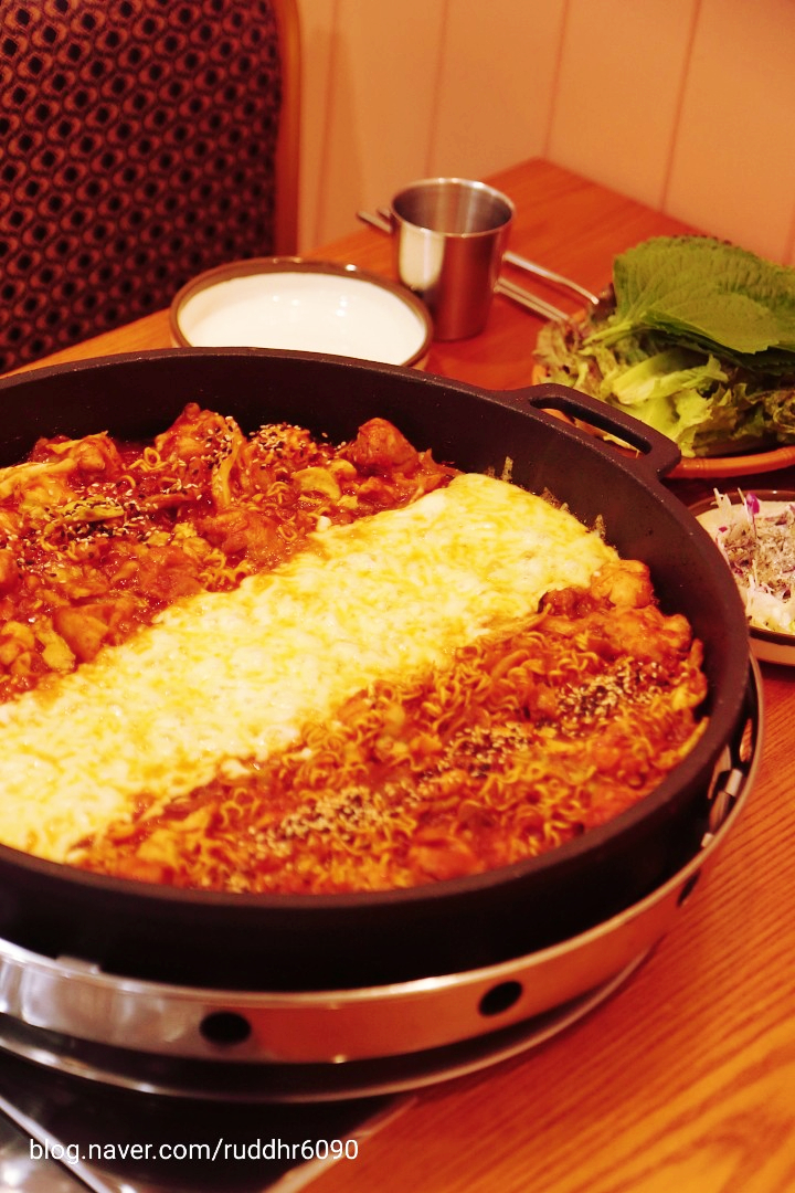 춘천장인닭갈비 이미지
