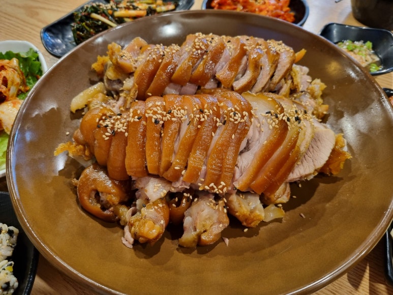 도치족발 이미지