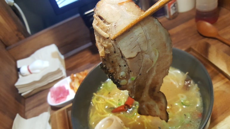 호랭이라멘 이미지