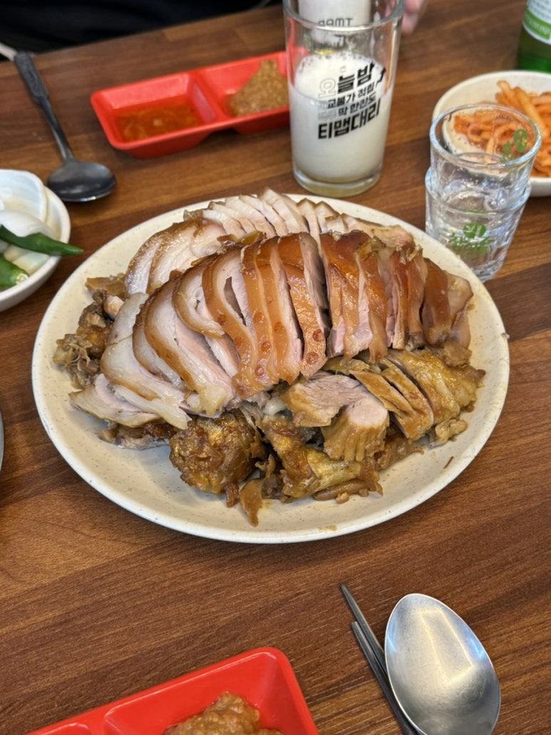 훈이족발 이미지
